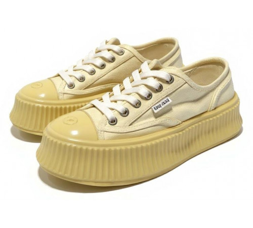 Chanel Biscuit Platform Sneakers Berge Yellow