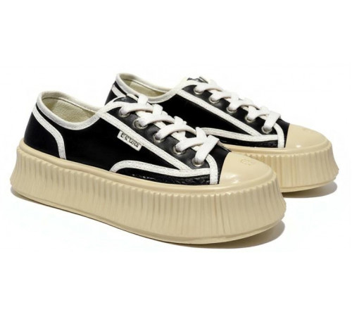 Chanel Biscuit Platform Sneakers Black Berge
