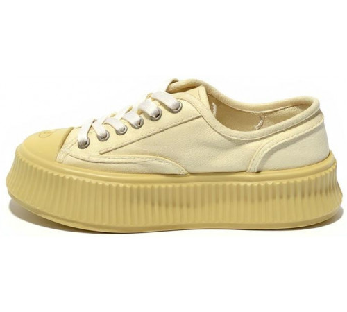 Chanel Biscuit Platform Sneakers Berge Yellow