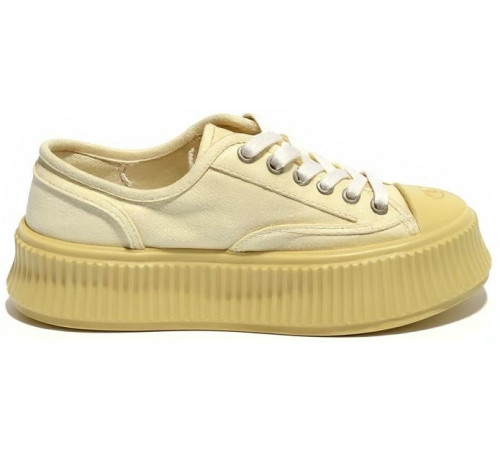 Chanel Biscuit Platform Sneakers Berge Yellow