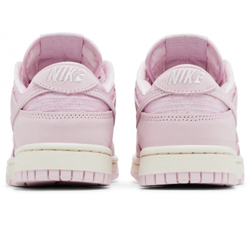 Кроссовки Nike Dunk Low Lace Pack Regal Pink