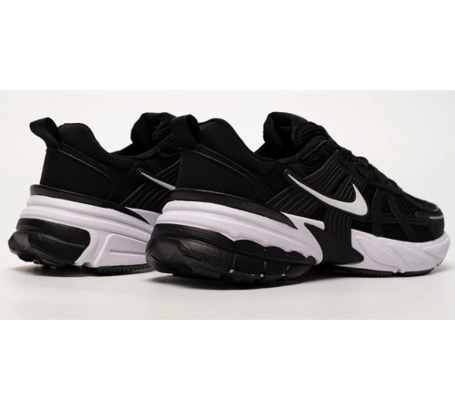 Кроссовки Nike V2K Run черные с белым