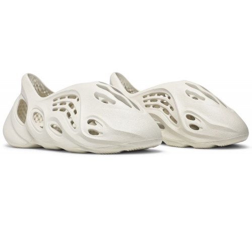 Yeezy Foam Runner Ararat