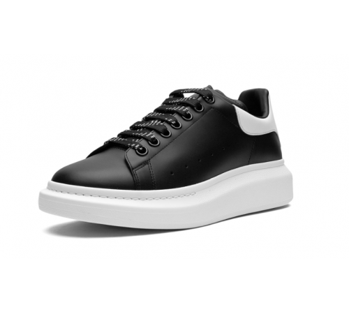 Alexander McQueen черно-белые