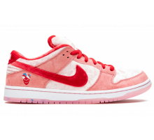 Кроссовки Nike SB Dunk Low Pro Strange Love